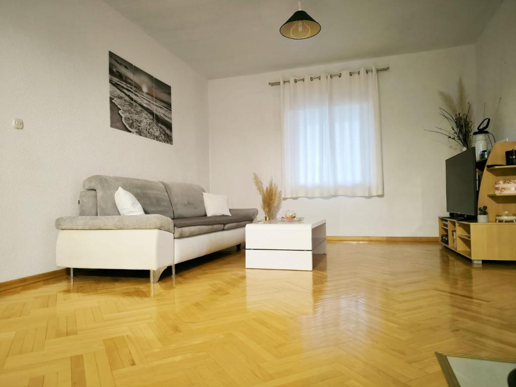 Posedenie v ubytovaní Apartman Mihaela