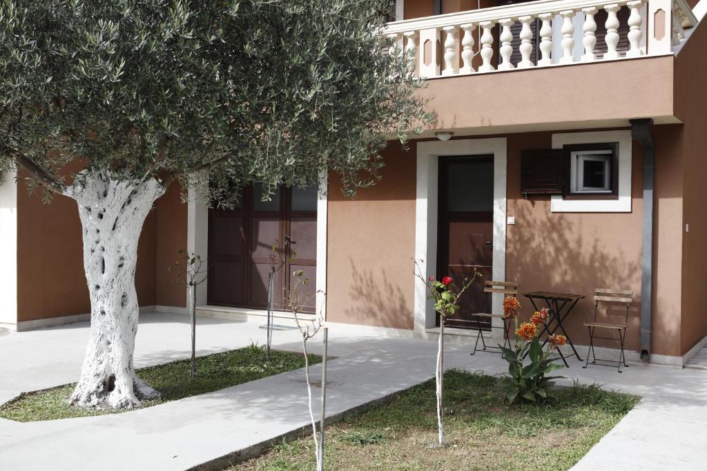Budova, kde se apartmán nachází