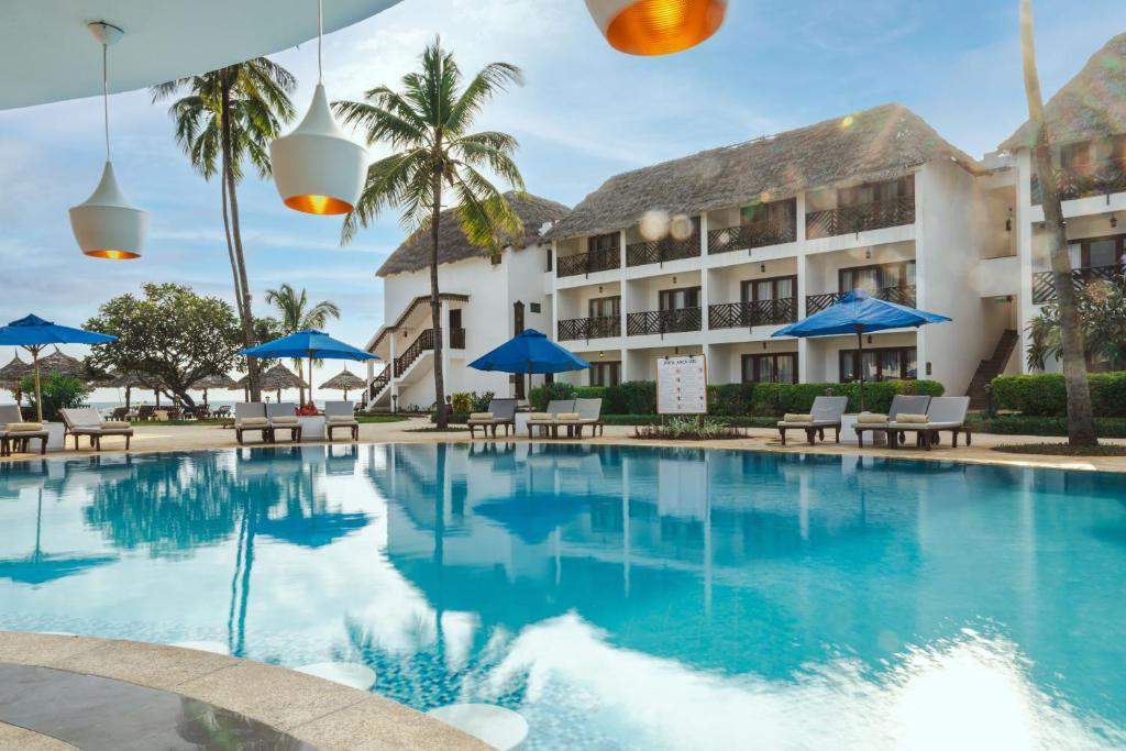 Bazén v ubytování Turaco Nungwi Resort nebo v jeho okolí