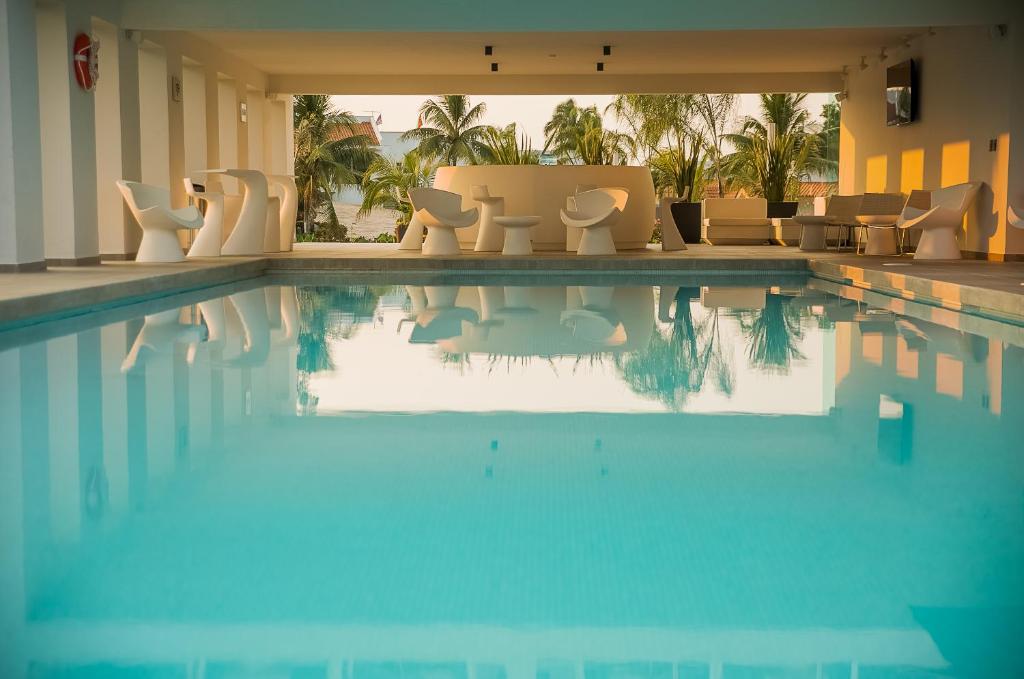 Bazén v ubytování Hotel Aqua Spa & Resort nebo v jeho okolí