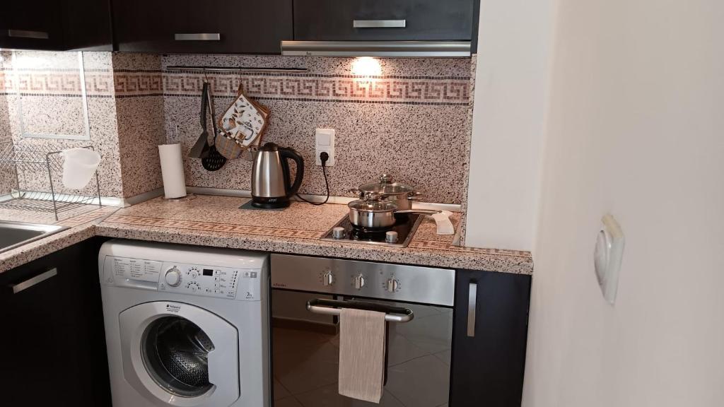 Cucina o angolo cottura di Serenity Apt Iztok Sofia