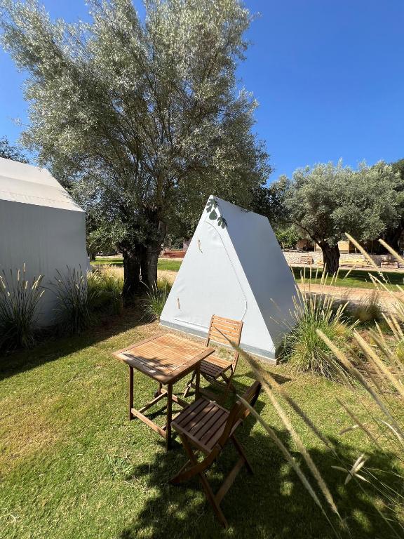 Zahrada ubytování Nirikos Camping