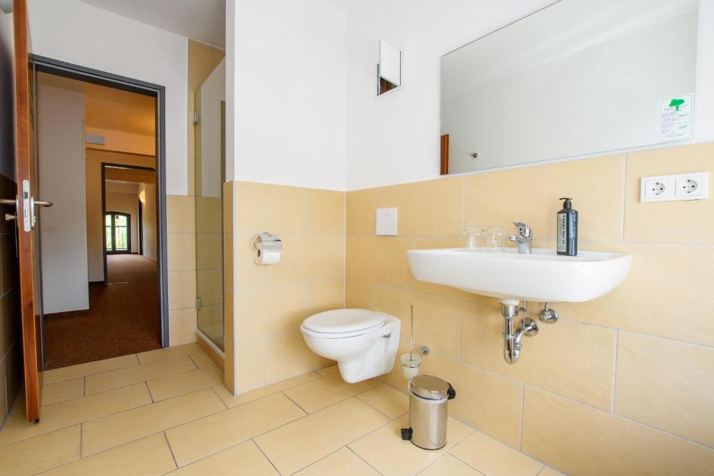 Koupelna v ubytování Hotel Stadtgut