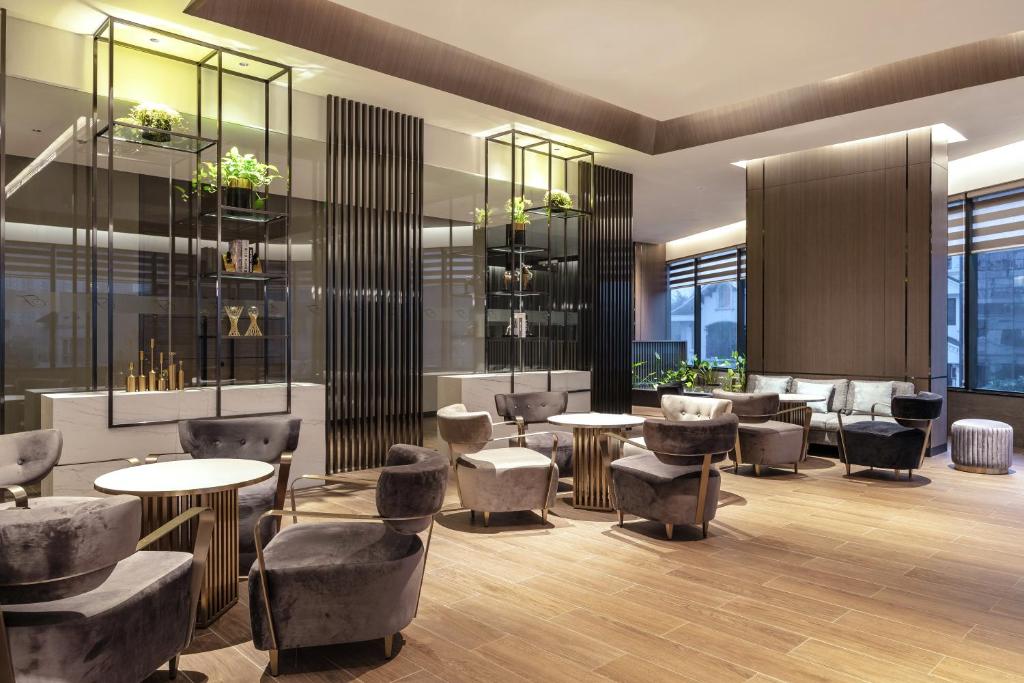 Posezení v ubytování Fraser Residence Hanoi