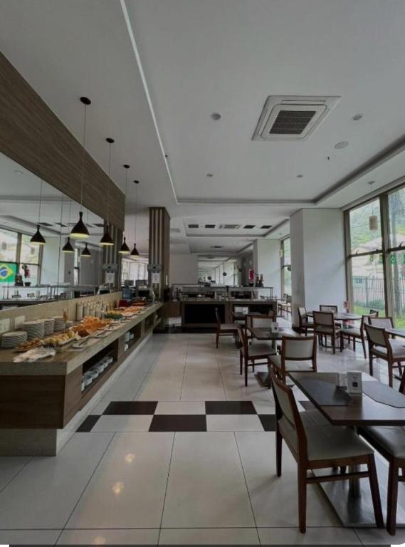 Restaurace v ubytování Suíte Privativa Via Premiere - Barra Olímpica, Rio Centro, Rock in Rio, Carnaval