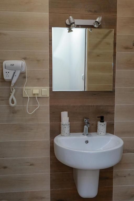 Koupelna v ubytování Syune Mini Hotel