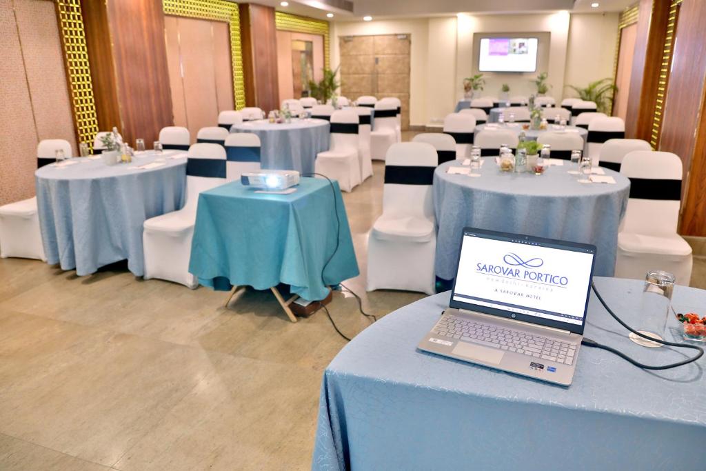 Konferenční prostory v ubytování Sarovar Portico Naraina, Hotel