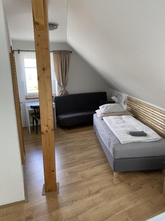 Penzion Stanice lyžařů Fryšava - Habitación Triple