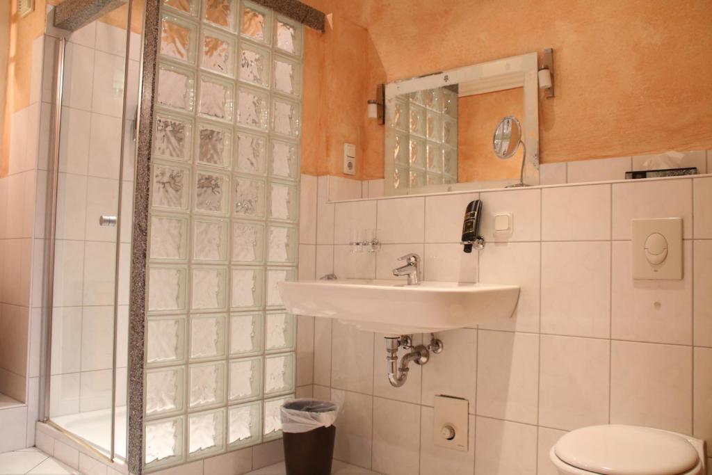 Hotel Goldene Krone Innsbruck - Resim 25