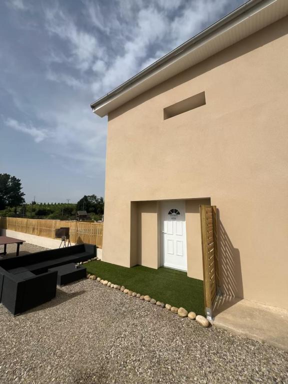 Budova, kde se apartmán nachází