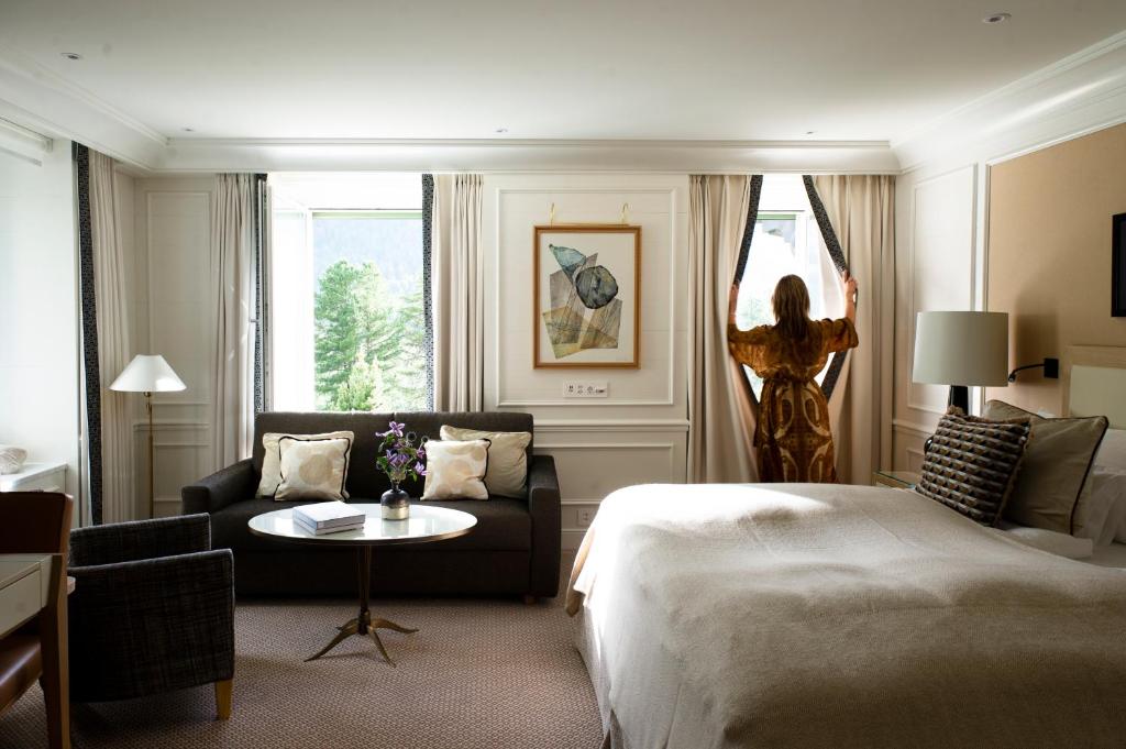 Postel nebo postele na pokoji v ubytování Grand Hotel Kronenhof