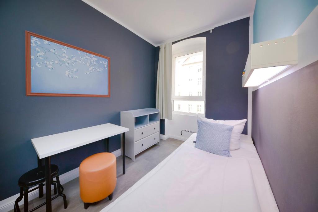 Old Town Hostel - 19