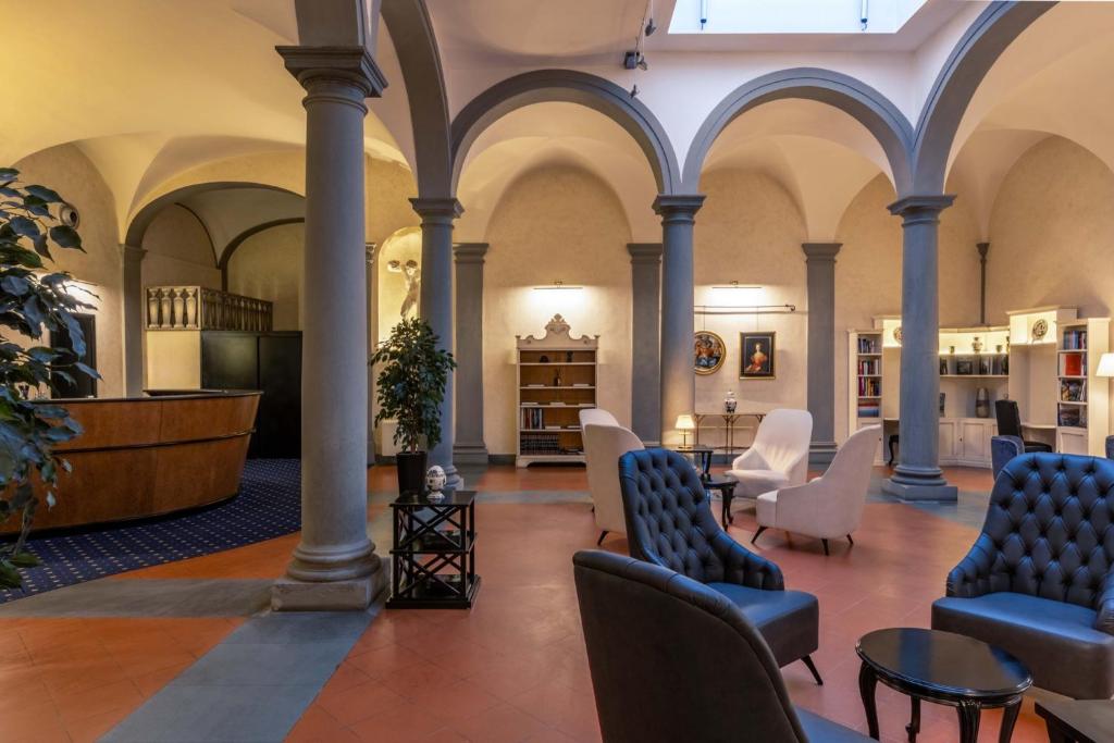 Posezení v ubytování Relais Hotel Centrale "Dimora Storica"