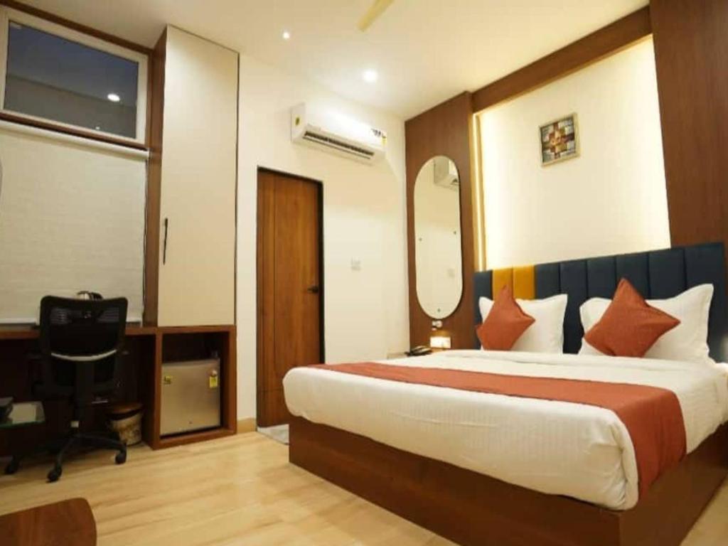 Hotel Rudravue - 高级国王房间