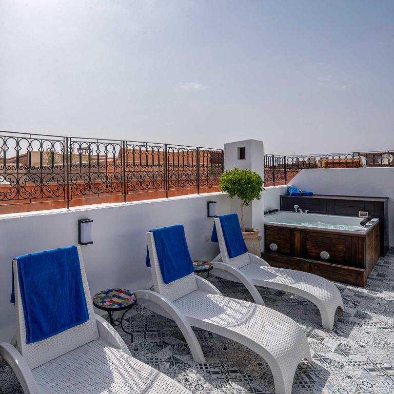 Posezení v ubytování MAISON SOLANEOS