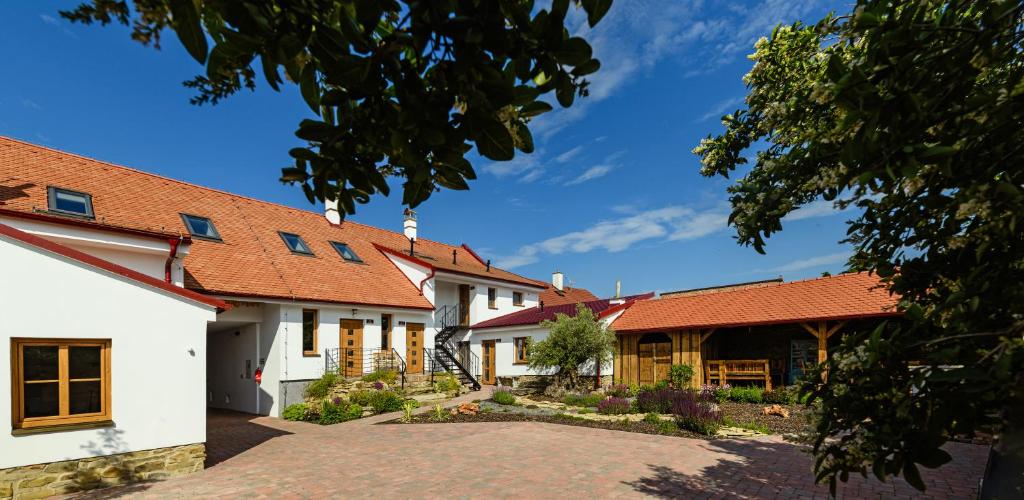 Penzion Folklór na Gruntě - Housity