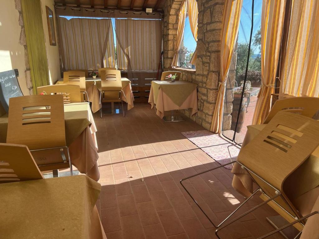 Część wypoczynkowa w obiekcie Agriturismo La Castellina