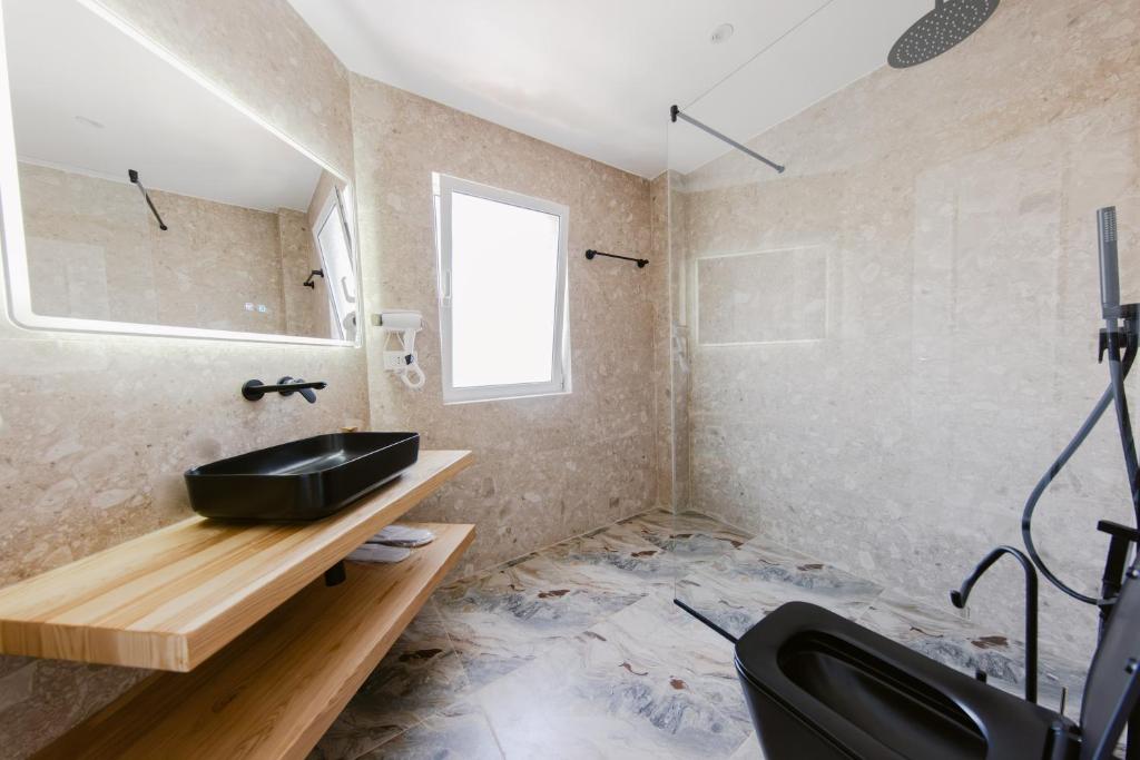 Hotel Olsi - Triple Chambre Avec Balcon