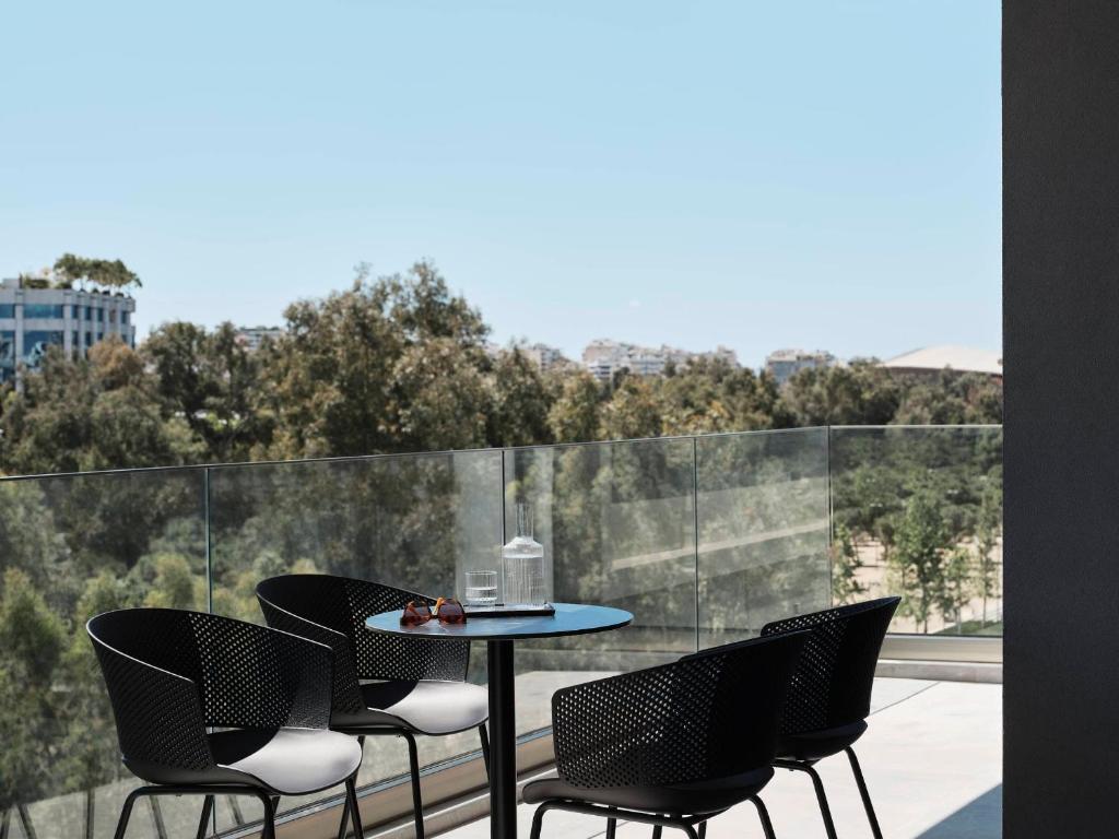 Balkón nebo terasa v ubytování AVA Residences Athens Riviera