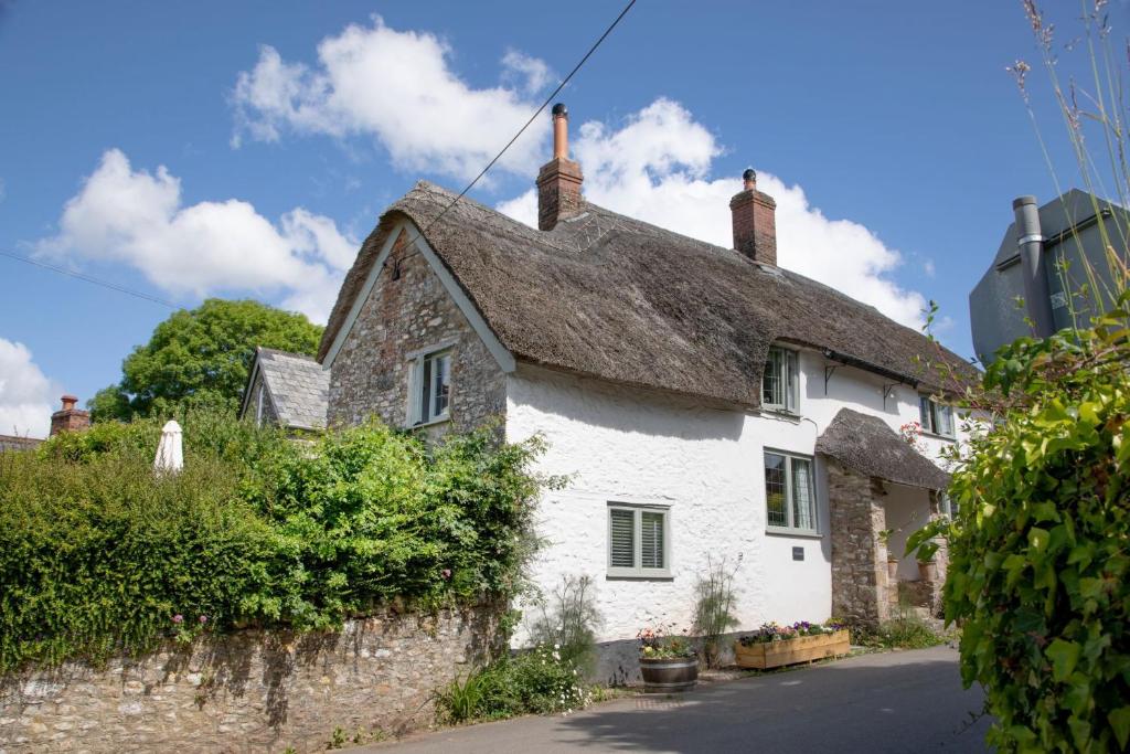 Kites Holt, Stockland (updated prices 2024)