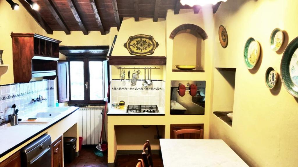 Kuchyň nebo kuchyňský kout v ubytování Borgo San Michele Incisa Tuscany