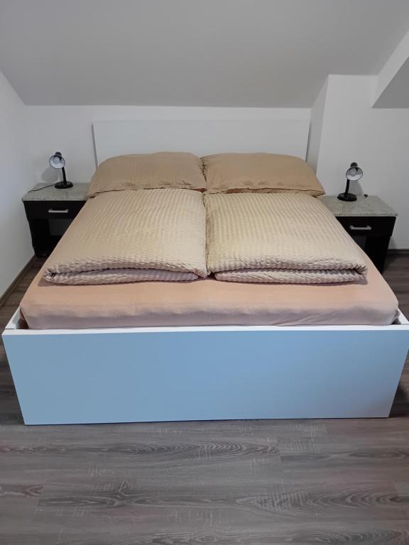 Postel nebo postele na pokoji v ubytování Penzión Marcel