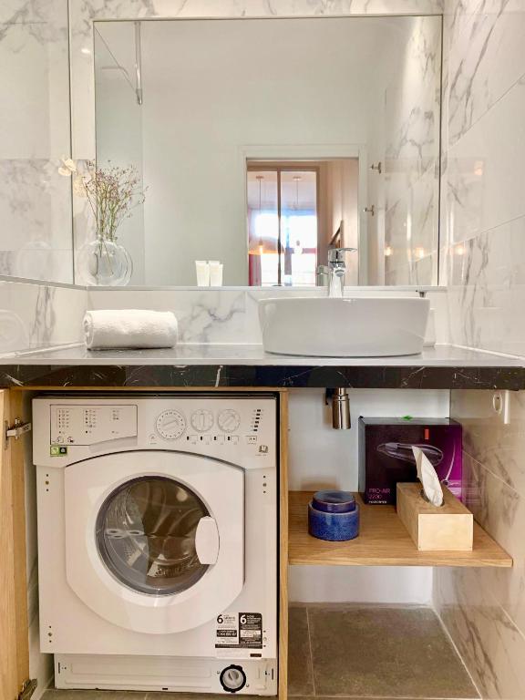 Home Chic Home - Les Suites de La Comédie - 17