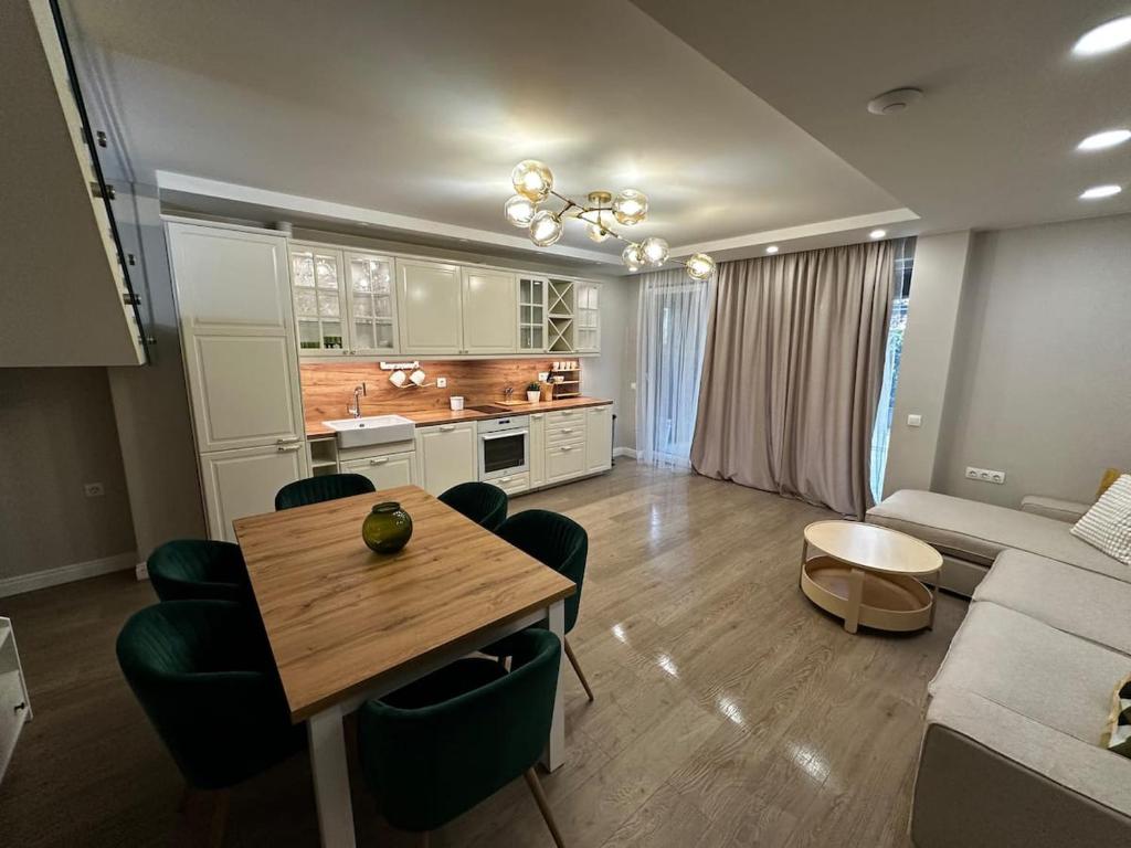Amaya Apartment