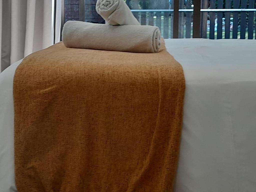 Nqabanqaba - Comfort Kamer Met Kingsize Bed