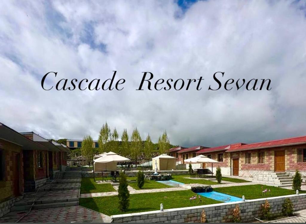 Bazén v ubytování Cascade Resort Sevan nebo v jeho okolí