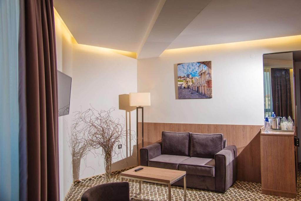 Best Western Premier Plovdiv Hills - Chambre À Une Chambre Supérieure King Chambre Avec Coin Salon