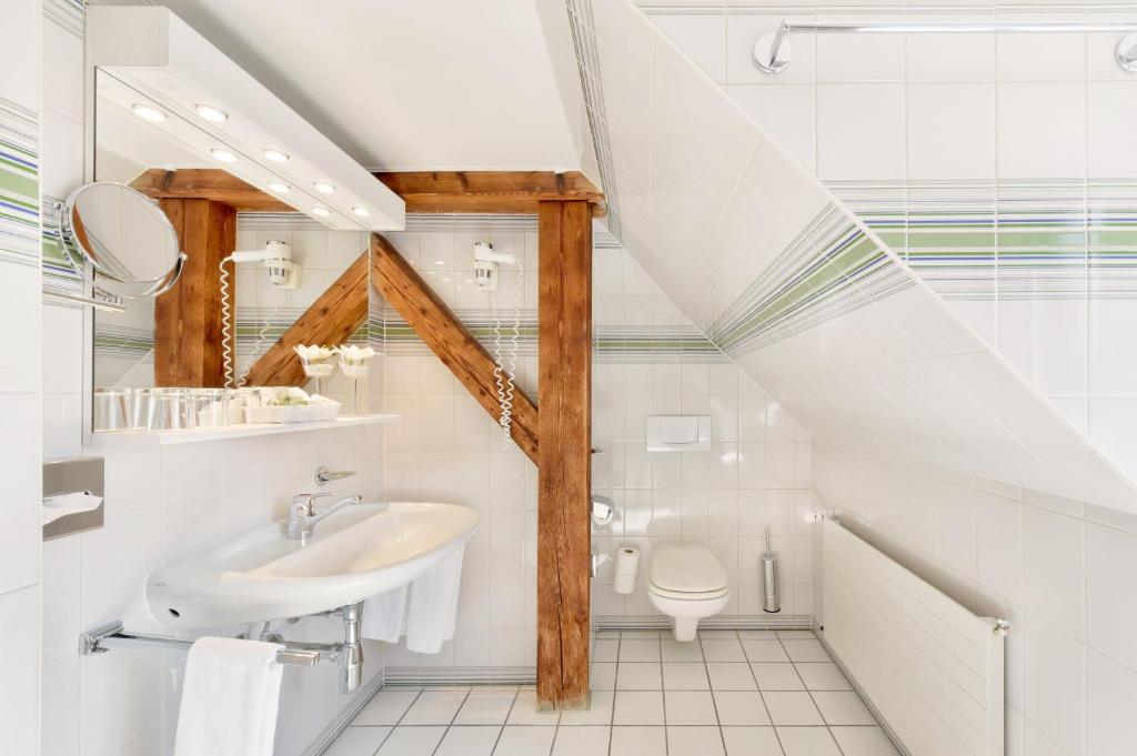 Astra Vevey Hotel & Restaurant - Triple Chambre