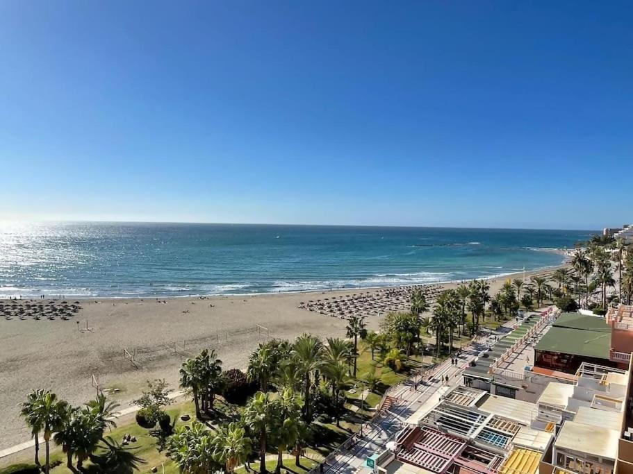 Zdjęcie z galerii obiektu Estudio MiramarPrimera linea playa Amazing views w mieście Benalmádena