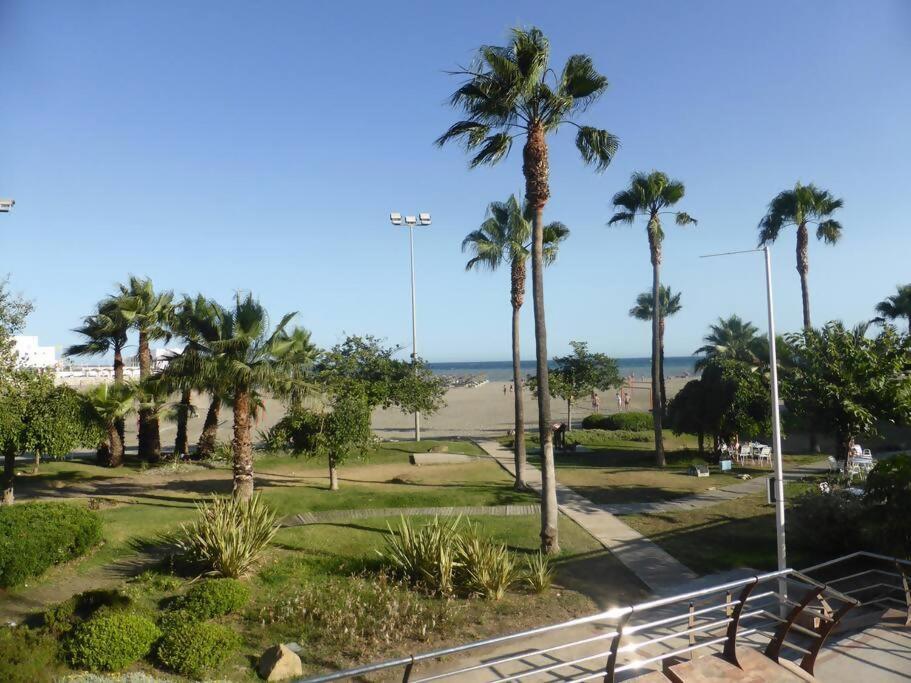 Zdjęcie z galerii obiektu Estudio MiramarPrimera linea playa Amazing views w mieście Benalmádena