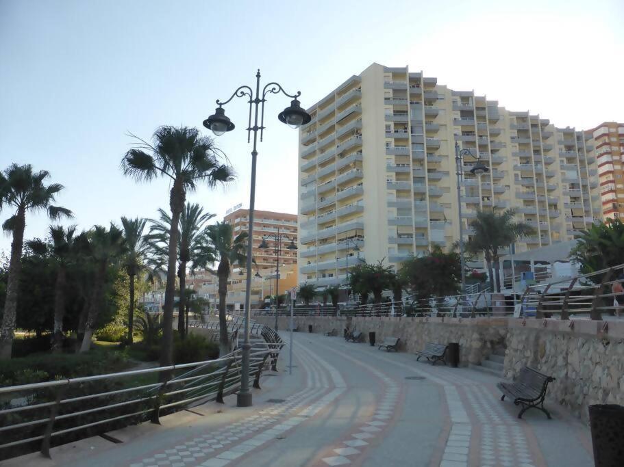 Zdjęcie z galerii obiektu Estudio MiramarPrimera linea playa Amazing views w mieście Benalmádena
