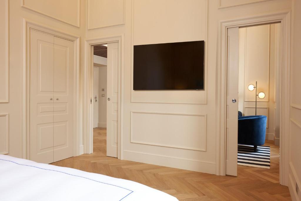 TV a/nebo společenská místnost v ubytování The First Arte - Preferred Hotels & Resorts