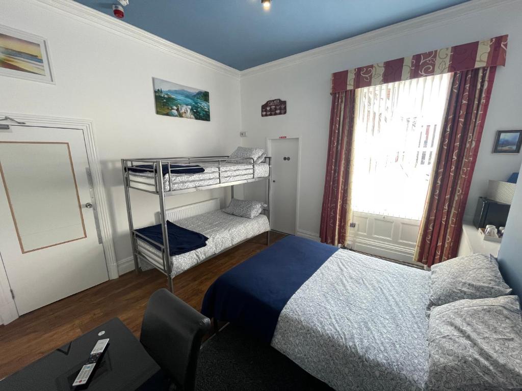 Backpackers Blackpool Hotel & Suites - Resim 7