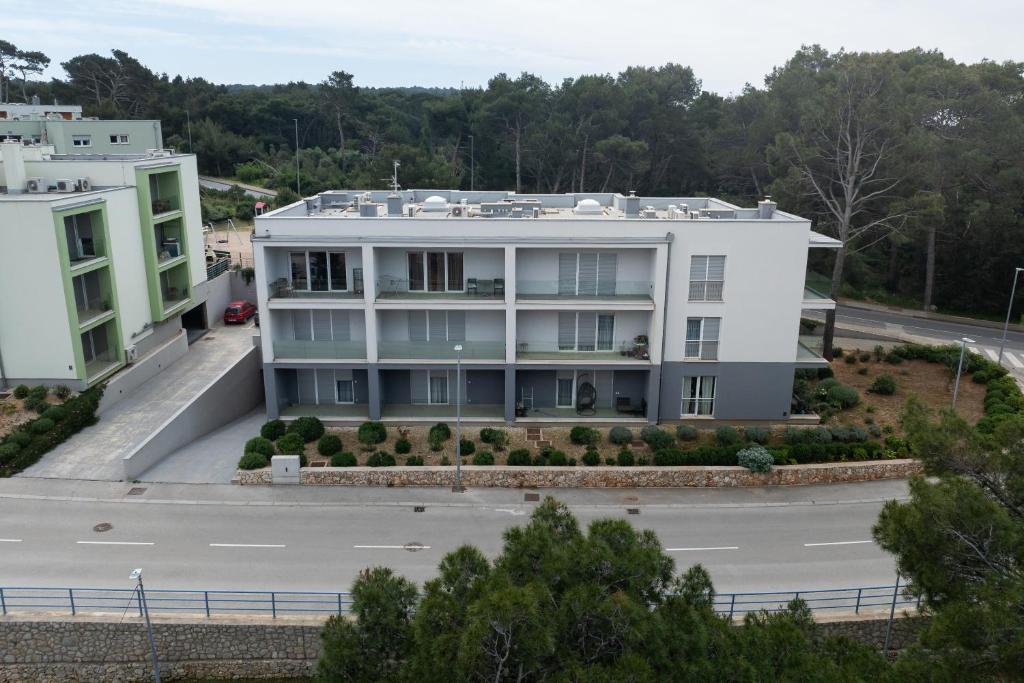 Budova, kde se apartmán nachází