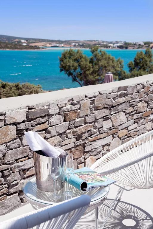 Paros Comfy Suites - 8