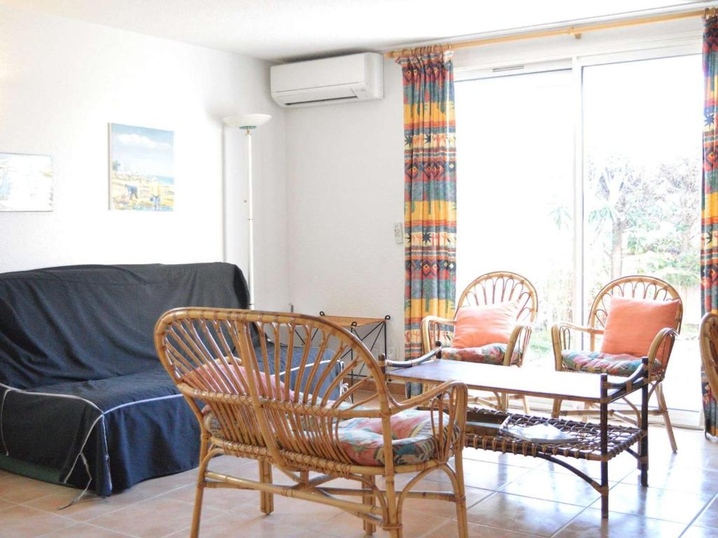 Photo de la galerie de l'établissement Villa 8 couchages, piscine, 50m plage, Cap d'Agde - FR-1-249-318, au Cap d'Agde