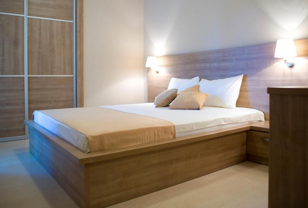 Vila V Lux Apartments - Two-Bedroom Apartment With Partial Sea View