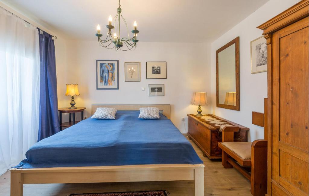 Posteľ alebo postele v izbe v ubytovaní Lovely Apartment In Porec With Kitchen