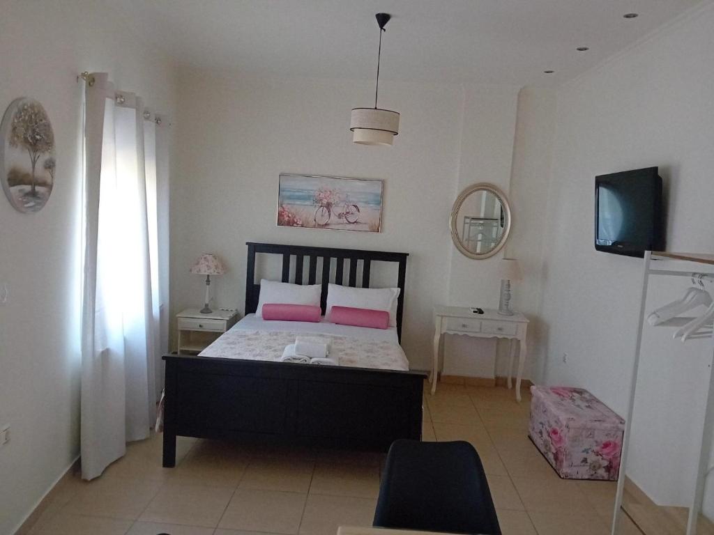 Ένα ή περισσότερα κρεβάτια σε δωμάτιο στο Marinas view apartment