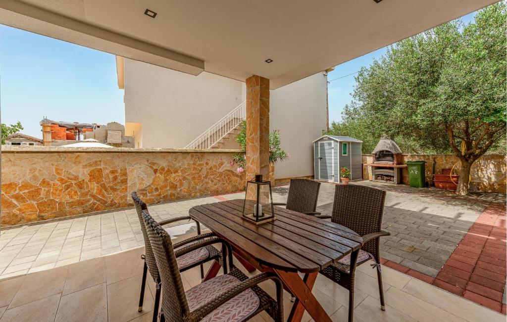 Μπαλκόνι ή βεράντα στο Cozy Apartment In Sveti Petar Na Moru