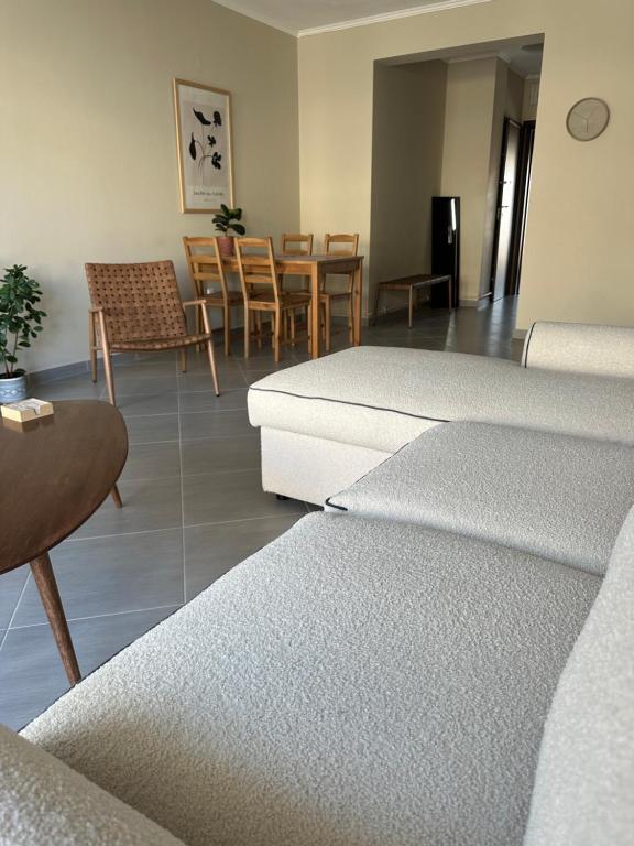 SnappyB Living Spaces - 18