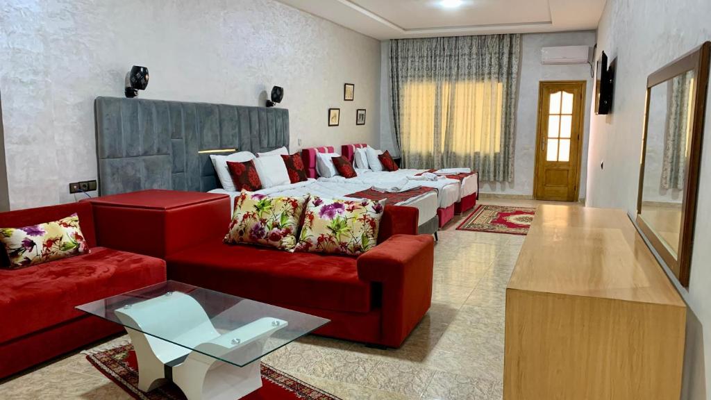 Posezení v ubytování Hôtel AL QAISAR
