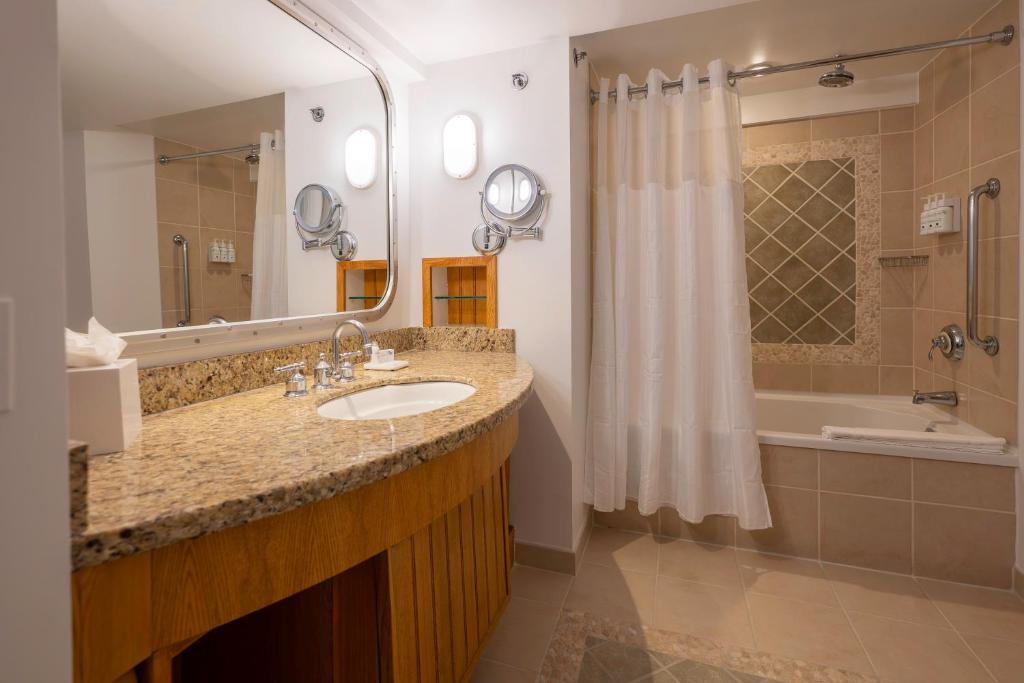 Lake Lawn Resort - Lodges Double Queen