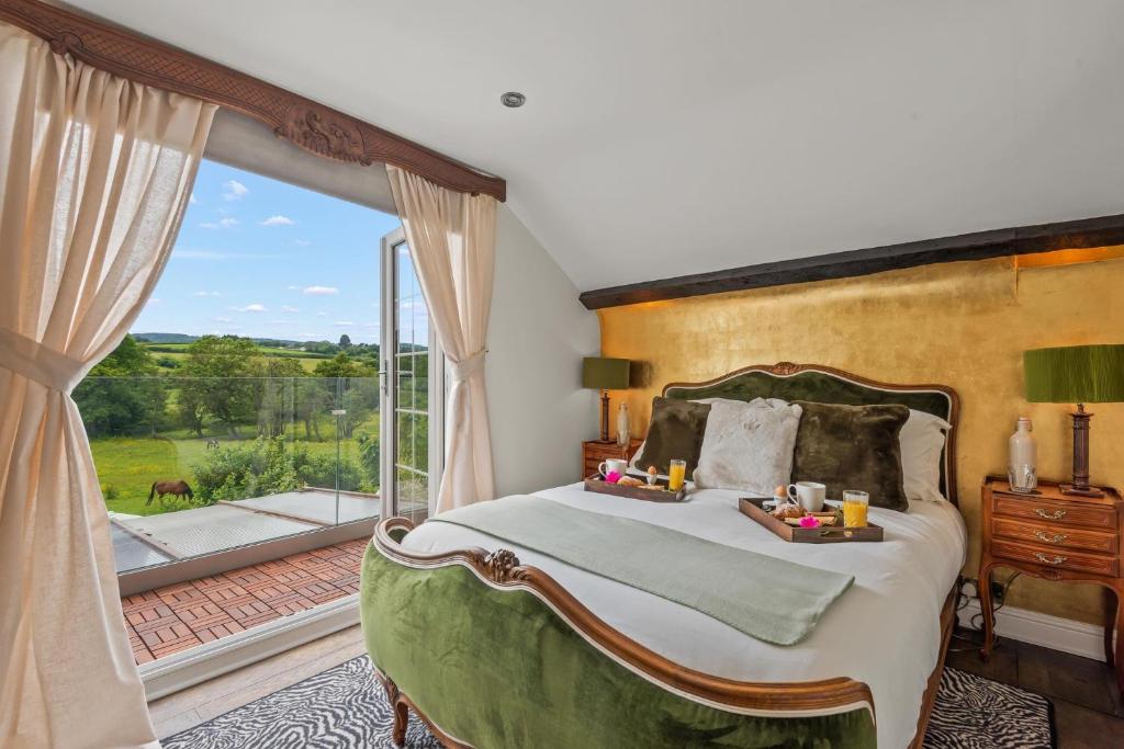 Katil atau katil-katil dalam bilik di Two Mill Cottage, The Ley Arms