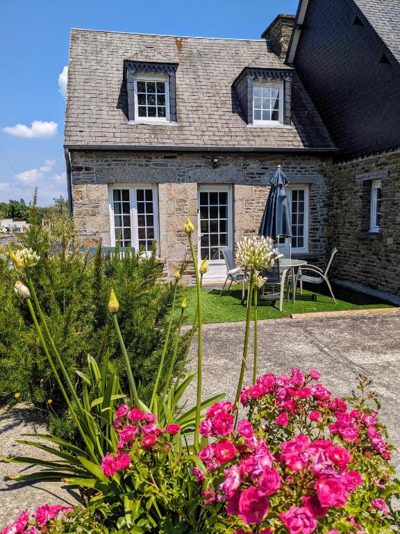 Le Rondot - Maison de campagne proche Mont-Saint-Michel 12km - One-Bedroom House