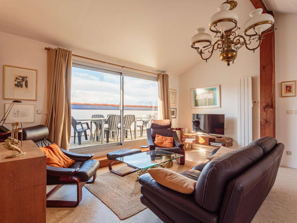Grand appartement centre-ville avec terrasse et parking - FR-1-4-486 - Housity